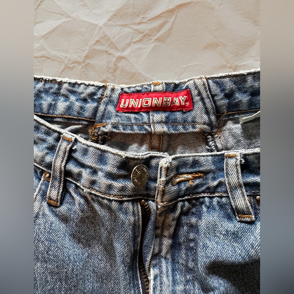 Vintage UNIONBAY jeans! Beautiful shape, size 7 juniors. Beautiful!